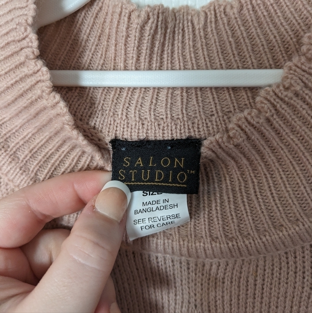 Retro 90s Floral Embroidered Salon‎ Studio Pink Cozy Knit Sweater Size Large - Picture 2 of 7